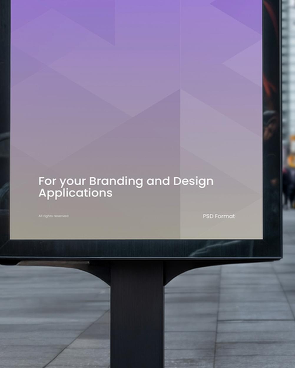 Mockup Billboard Rua Movimentada - Detalhe Realista Mockups de Publicidade Mockup Profissional Mockup Billboard Rua Movimentada - Detalhe Realista Mockups de Publicidade Mockup Profissional