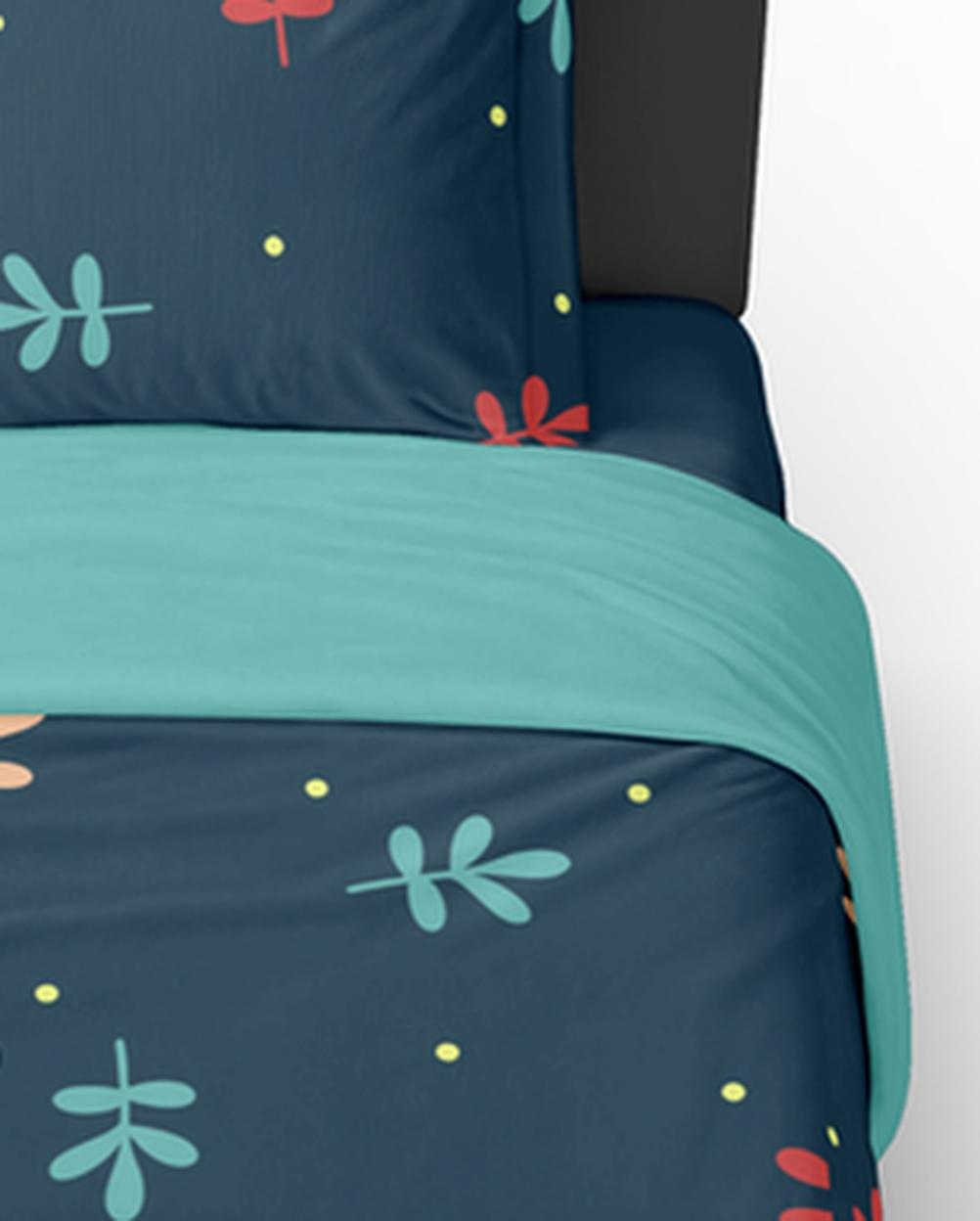 Mockup Cama Solteiro Superfície Neutra - Apresentação de Design Mockups de Objetos PSD Mockup Cama Solteiro Superfície Neutra - Apresentação de Design Mockups de Objetos PSD